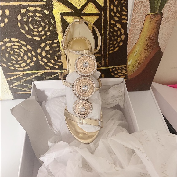 Gold sandals - Picture 2 of 7